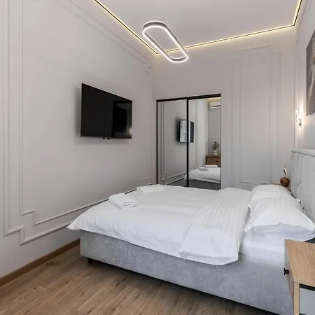 On Lepkokho Street Apartment *