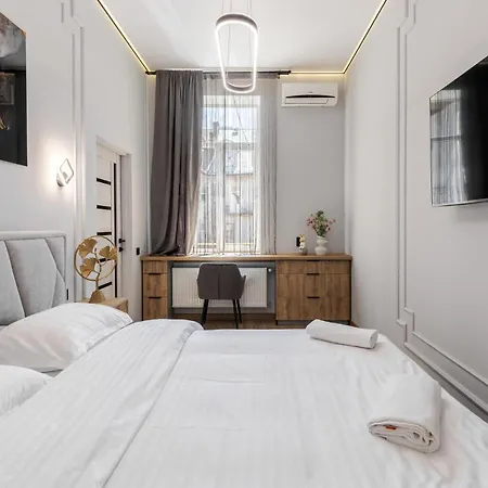 Apartment On Lepkokho Street *